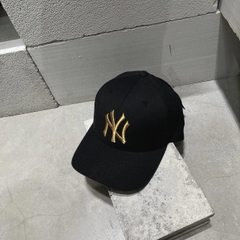 1005 -  Nón MLB Metal Logo Structured New York Yankees Black Gold - Code 32CPIG111 50L [HÀNG CHÍNH HÃNG]