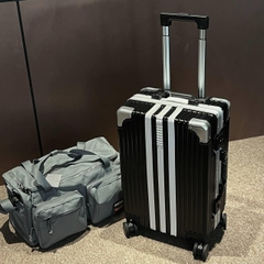 724 -  Vali Adidas Đen Sọc Trắng - Size Cabin 22 Xách Tay - Đen [HÀNG CHÍNH HÃNG]