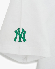 546 -  Áo MLB NY Pop Art Graphic Mega Overfit - Trắng Xanh - NY Graphic - Code 3ATSL0433-50WHS [HÀNG CHÍNH HÃNG]