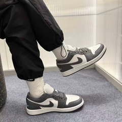 2033 - Giày Nike Air Jordan 1 Low ‘Grey White’ 553558-044 [HÀNG CHÍNH HÃNG]