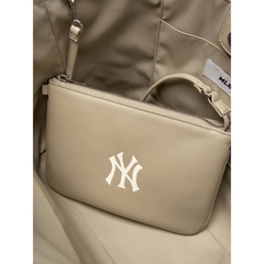 2648 - Túi MLB Dia Monogram Jacquard Shopper Bag 3AORMJ16N-50CRD [HÀNG CHÍNH HÃNG]