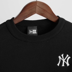 2078 - Áo Sweater New Era Knit NY Ver 2 Đen Thêu Trắng [HÀNG CHÍNH HÃNG]