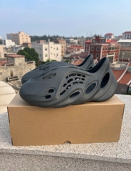 1974 - Giày Adidas Yeezy Foam RNR Carbon IG5349 [HÀNG CHÍNH HÃNG]