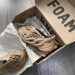 1973 - Giày Adidas Yeezy Foam RNR Clay Taupe GV6842 [HÀNG CHÍNH HÃNG]
