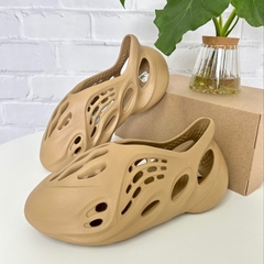 1973 - Giày Adidas Yeezy Foam RNR Clay Taupe GV6842 [HÀNG CHÍNH HÃNG]