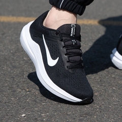 230 -  Giày Running Nike Winflo 10 - Đen Trắng - DV4022-003 [HÀNG CHÍNH HÃNG]