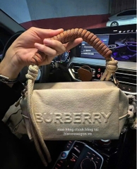 2147 - Túi Burberry Gift Beauty Canvas With Bear Charm (Gift Hãng Tặng Khách) [HÀNG CHÍNH HÃNG]