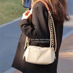 2147 - Túi Burberry Gift Beauty Canvas With Bear Charm (Gift Hãng Tặng Khách) [HÀNG CHÍNH HÃNG]