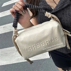 2147 - Túi Burberry Gift Beauty Canvas With Bear Charm (Gift Hãng Tặng Khách) [HÀNG CHÍNH HÃNG]