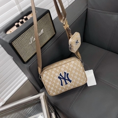 608 -  Túi Đeo Chéo MLB Monogram Jacquard New York Yankees - Size 23 - 3ACRM012N-50BGD [HÀNG CHÍNH HÃNG]