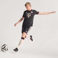 1766 - Áo Adidas FC Bayern Áo Đấu Thứ Ba Mùa Giải 25/26 Black Halo Ivory KE6801 [HÀNG CHÍNH HÃNG]
