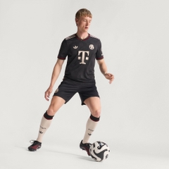 1766 - Áo Adidas FC Bayern Áo Đấu Thứ Ba Mùa Giải 25/26 Black Halo Ivory KE6801 [HÀNG CHÍNH HÃNG]
