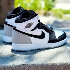 299 -  Giày Nike Jordan 1 Retro High OG Bleached Coral 575441 108 [HÀNG CHÍNH HÃNG]