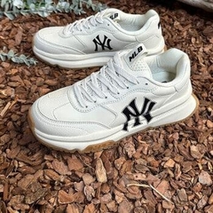 571  -  Giày MLB Korea Chunky Runner Basic New York Yankees Cream - 3ASHCRB3N-50CRS [HÀNG CHÍNH HÃNG]