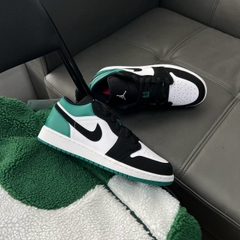 728 -  Giày Nike Air Jordan 1 Low GS Mystic Green 553560 113 [HÀNG CHÍNH HÃNG]