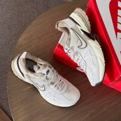 1820 - Giày Nike V2K Run Light Orewood Brown FD0736-103 [HÀNG CHÍNH HÃNG]