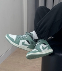 1108 -  Giày Nike Air Jordan 1 Mid Jade Smoke BQ6472 130  [HÀNG CHÍNH HÃNG]