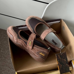 2044 - Giày Jeep The Spirit Mary Jane ''Spike Choco'' P651W13129 [HÀNG CHÍNH HÃNG]