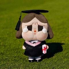1589 - Crybaby Sunset Concert - Crybaby Tốt Nghiệp Plush Doll 30cm 6941848294791 [HÀNG CHÍNH HÃNG]