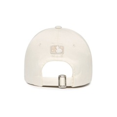 399 -  Nón MLB Unstructured Ball cap - Trắng Kem - Ny Trái Tim Đỏ [HÀNG CHÍNH HÃNG]
