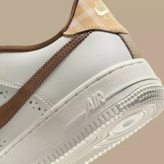 733 -  Giày Nike Air Force 1 LV8 Brogue Sail Brown FV3702 121 [HÀNG CHÍNH HÃNG]