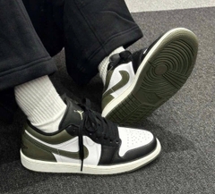2005 - Giày Nike Air Jordan 1 Low ‘Black Toe Medium Olive’ 553558-092 [HÀNG CHÍNH HÃNG]