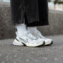 1819 - Giày Nike V2K Run Summit White Metallic Silver FD0736-100 [HÀNG CHÍNH HÃNG]