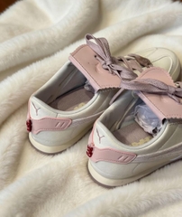 2764 - Giày Puma Bella Year Of The Horse Mist Rose Latte | 406665-01 [HÀNG CHÍNH HÃNG]
