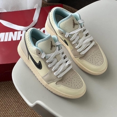 1378 - Giày Nike Air Jordan 1 Low SE Sanddrift Glacier Blue HQ3440-101 [HÀNG CHÍNH HÃNG]