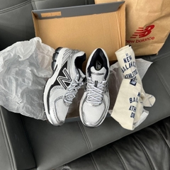 2090 - Giày New Balance 860v2 White Silver Black ML860XD [HÀNG CHÍNH HÃNG]