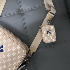 608 -  Túi Đeo Chéo MLB Monogram Jacquard New York Yankees - Size 23 - 3ACRM012N-50BGD [HÀNG CHÍNH HÃNG]