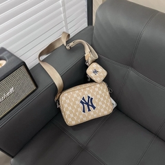 608 -  Túi Đeo Chéo MLB Monogram Jacquard New York Yankees - Size 23 - 3ACRM012N-50BGD [HÀNG CHÍNH HÃNG]