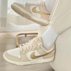 282 -  Giày Nike Dunk Low "Gold Swoosh" - Code DX5930-001 [HÀNG CHÍNH HÃNG]