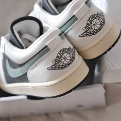 805 -  Giày Nike Air Jordan 1 Low Jade Smoke DC0774 001 [HÀNG CHÍNH HÃNG]