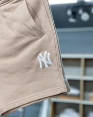 1110 -  Quần New Era NY Basic - Màu Be [HÀNG CHÍNH HÃNG]