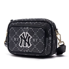 463 -  Túi Đeo Chéo MLB NY Monogram JQD - Đen Xám - Code 7ACRMD73N-50BKS [HÀNG CHÍNH HÃNG]