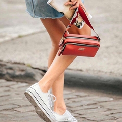 603 -  Túi Đeo Chéo Stretch Angels Panini Metal Logo Solid Bag Màu Đỏ SUMR01911-RD [HÀNG CHÍNH HÃNG]