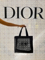 2063 - Túi Tote Dior Đen Gift (Gift Hãng Tặng Khách) [HÀNG CHÍNH HÃNG]