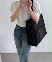 2063 - Túi Tote Dior Đen Gift (Gift Hãng Tặng Khách) [HÀNG CHÍNH HÃNG]