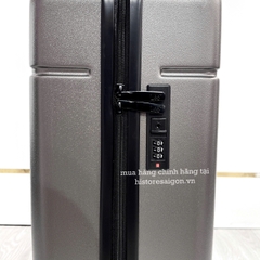 2674 - Vali Lee Size 20 Xách Tay Embossed Logo Xám Chì (Mang Lên Máy Bay) [HÀNG CHÍNH HÃNG]