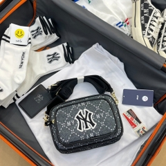 463 -  Túi Đeo Chéo MLB NY Monogram JQD - Đen Xám - Code 7ACRMD73N-50BKS [HÀNG CHÍNH HÃNG]