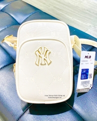 495 -  Túi MLB NY Monogram Mini - Trắng Kem - Code 7ACRMDD4N-50CRS [HÀNG CHÍNH HÃNG]