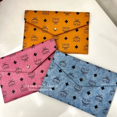 525 -  Ví/Bóp MCM Clutch Monogram Gift - Hồng Tía [HÀNG CHÍNH HÃNG]