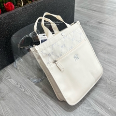 564 -  Túi MLB NY Monogram Sub Bag - Túi Đứng - Trắng Kem - Code 7AUBMD34N 50IVS [HÀNG CHÍNH HÃNG]
