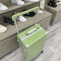 737 -  Vali Fila Embossed Logo - Size Ký Gửi 24 - Xanh Bơ [HÀNG CHÍNH HÃNG]