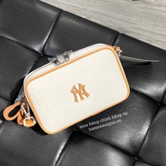 565 -  Túi MLB NY Monogram Chìm Mini - Trắng Kem viền Nâu - Code 3ACRS014N 50CRD [HÀNG CHÍNH HÃNG]