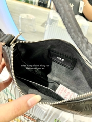 889 -  Túi MLB Monogram Embossed Hobo Bag New York Yankees - Black - Kẹp nách - Code 3ABQS022N 50BKS [HÀNG CHÍNH HÃNG]
