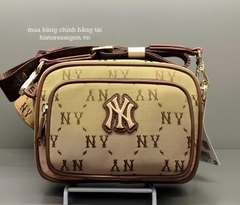 942 -  Túi MLB Monogram Jacquard New York Yankees - Beige - Code 7ACRMDA4 50BGS [HÀNG CHÍNH HÃNG]