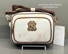 940 -  Túi MLB Monogram Jacquard New York Yankees - White - Code 7ACRMDA4 50BGM [HÀNG CHÍNH HÃNG]