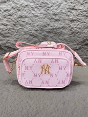 941 -  Túi MLB Monogram Jacquard New York Yankees - Hồng Pink - Code 7ACRMDA4 50PKL [HÀNG CHÍNH HÃNG]